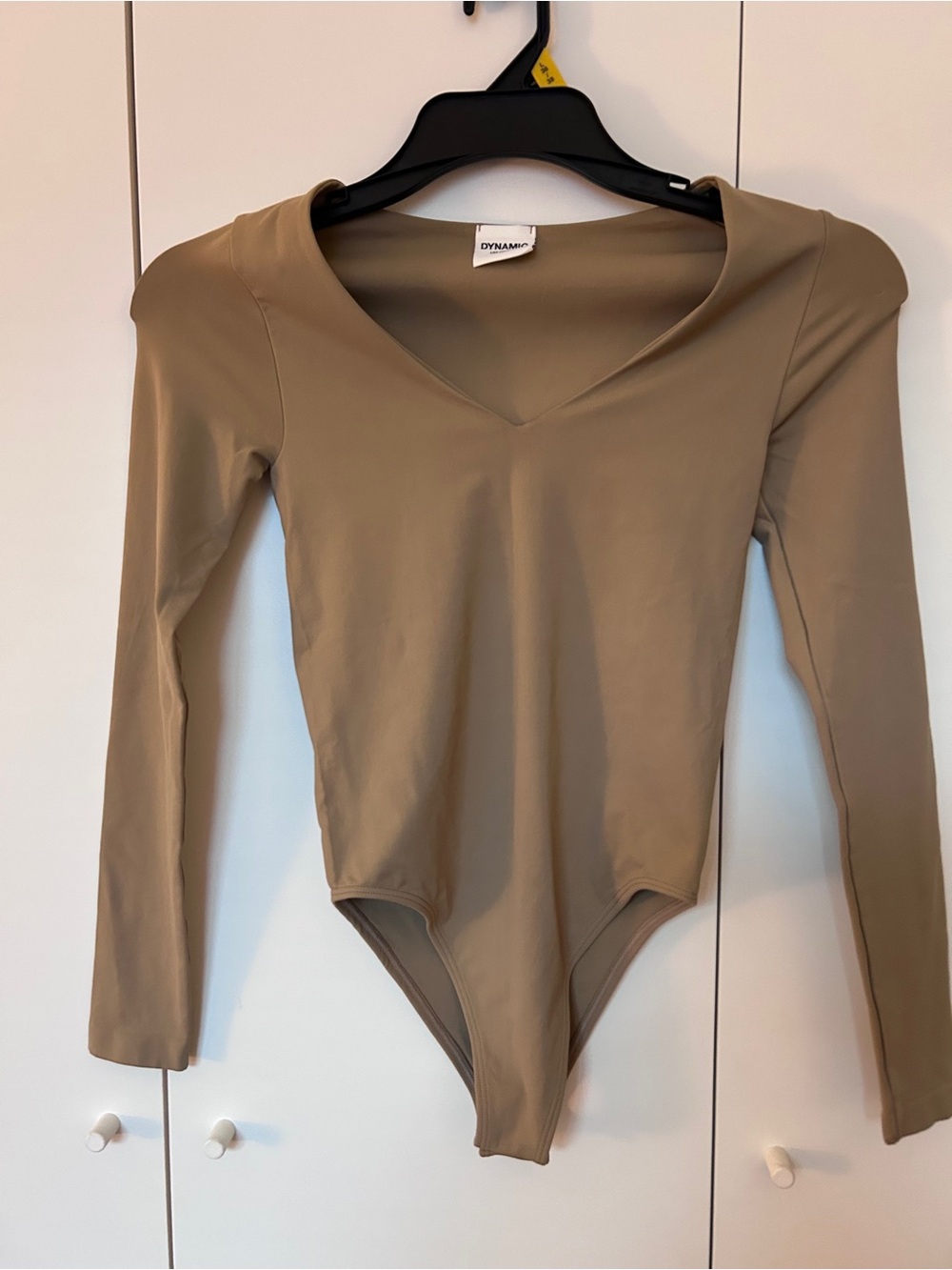 Beige V-Neck Long-Sleeve Bodysuit